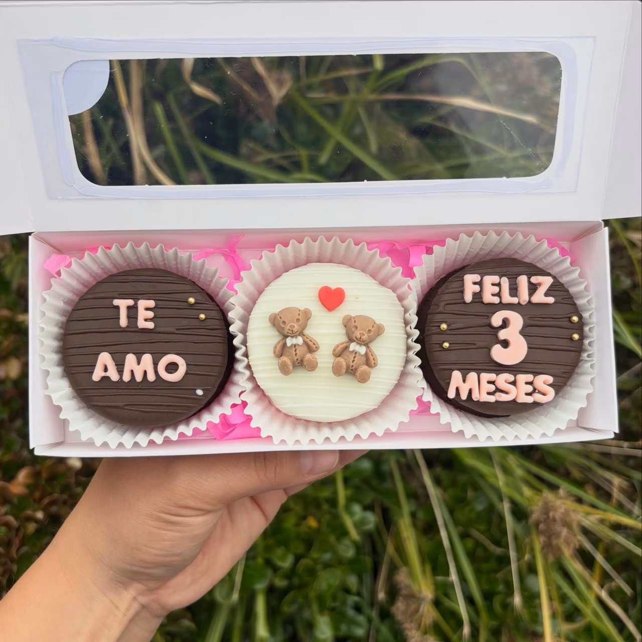 Caja de 3 alfajores personalizados