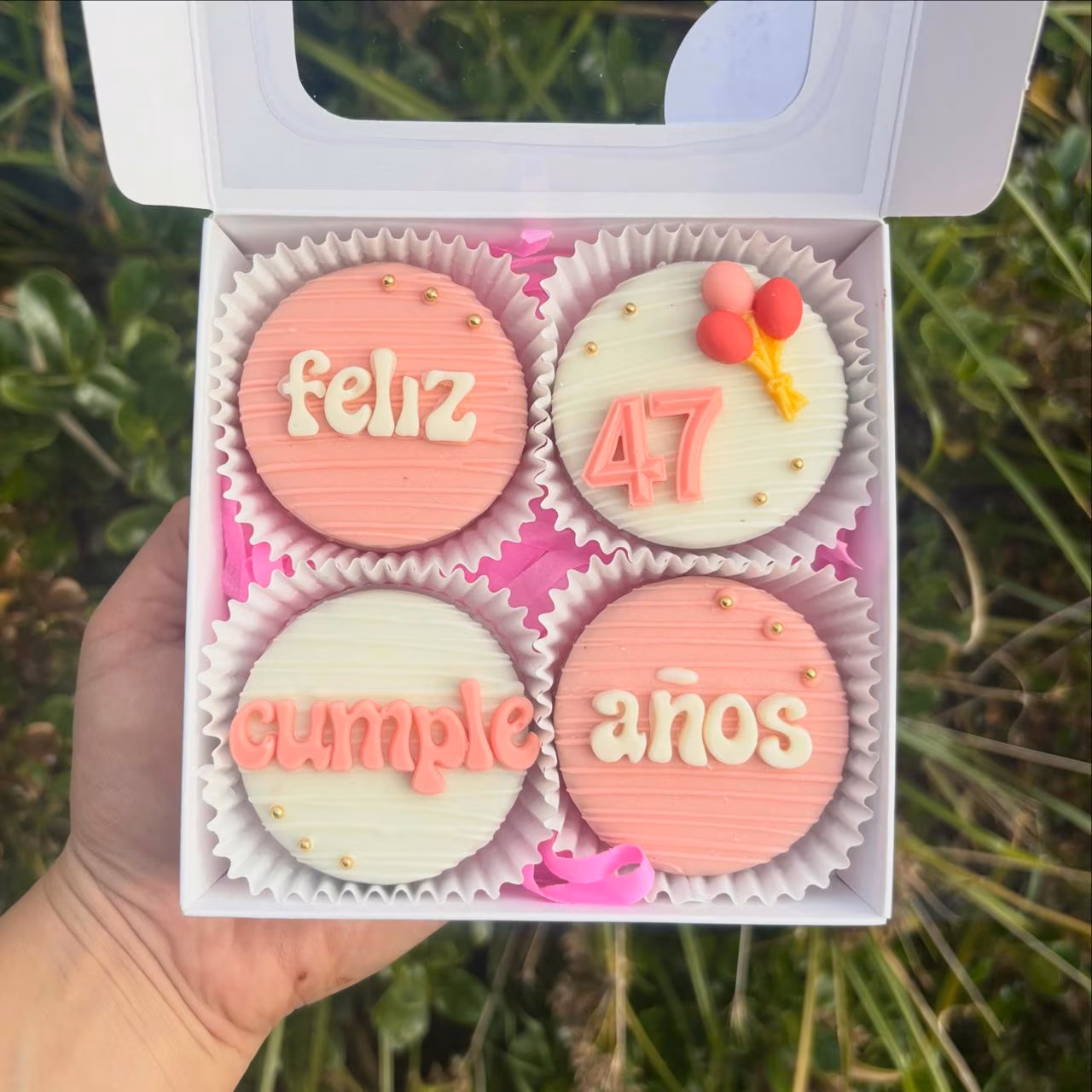 Caja de 4 alfajores personalizados