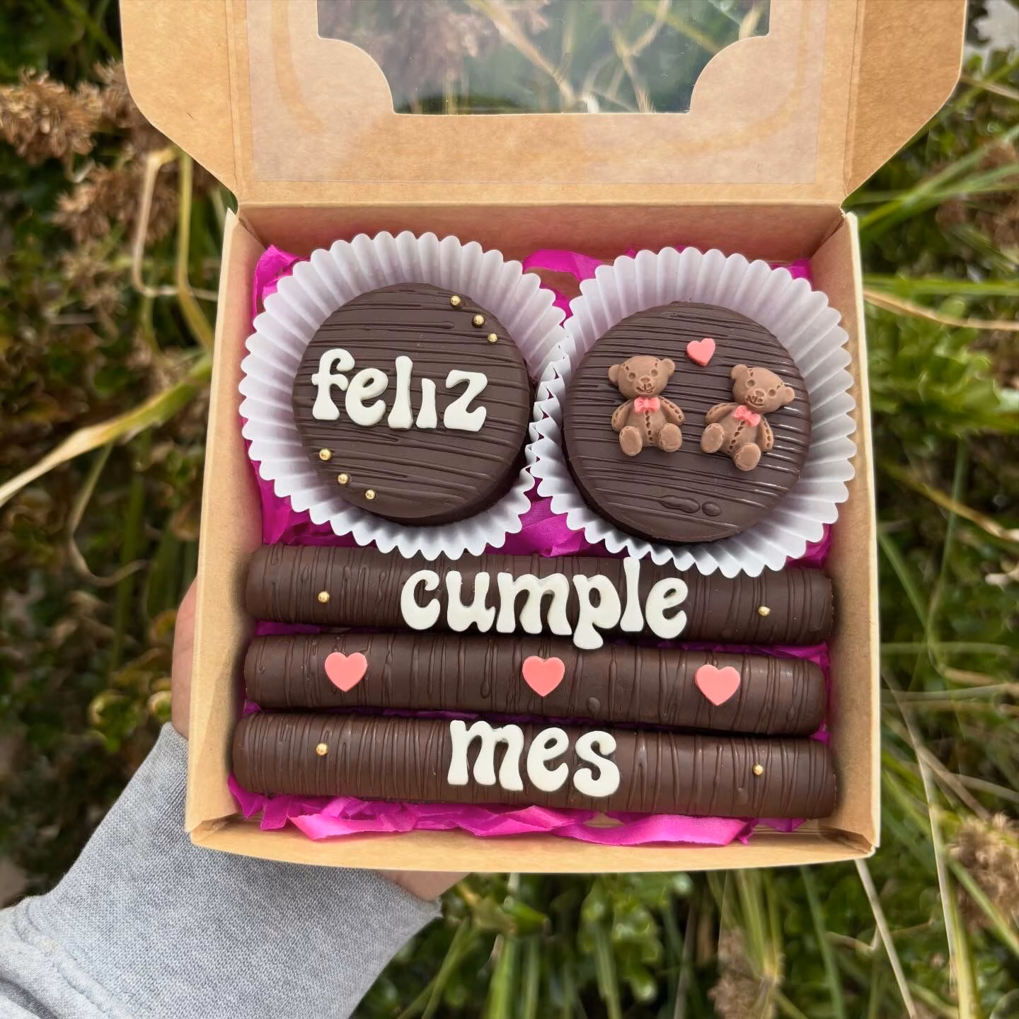 Caja combinada de alfajor y cuchufli personalizado